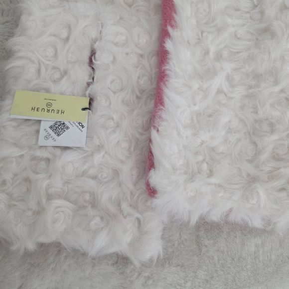 NEW Heurueh Faux Fur Hybrid Pull Through Scarf Pink White - Picture 8 of 11
